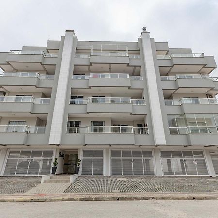 Excelente Apartamento A 2 Minutos Da Praia De Bombas ボンビーニャス エクステリア 写真