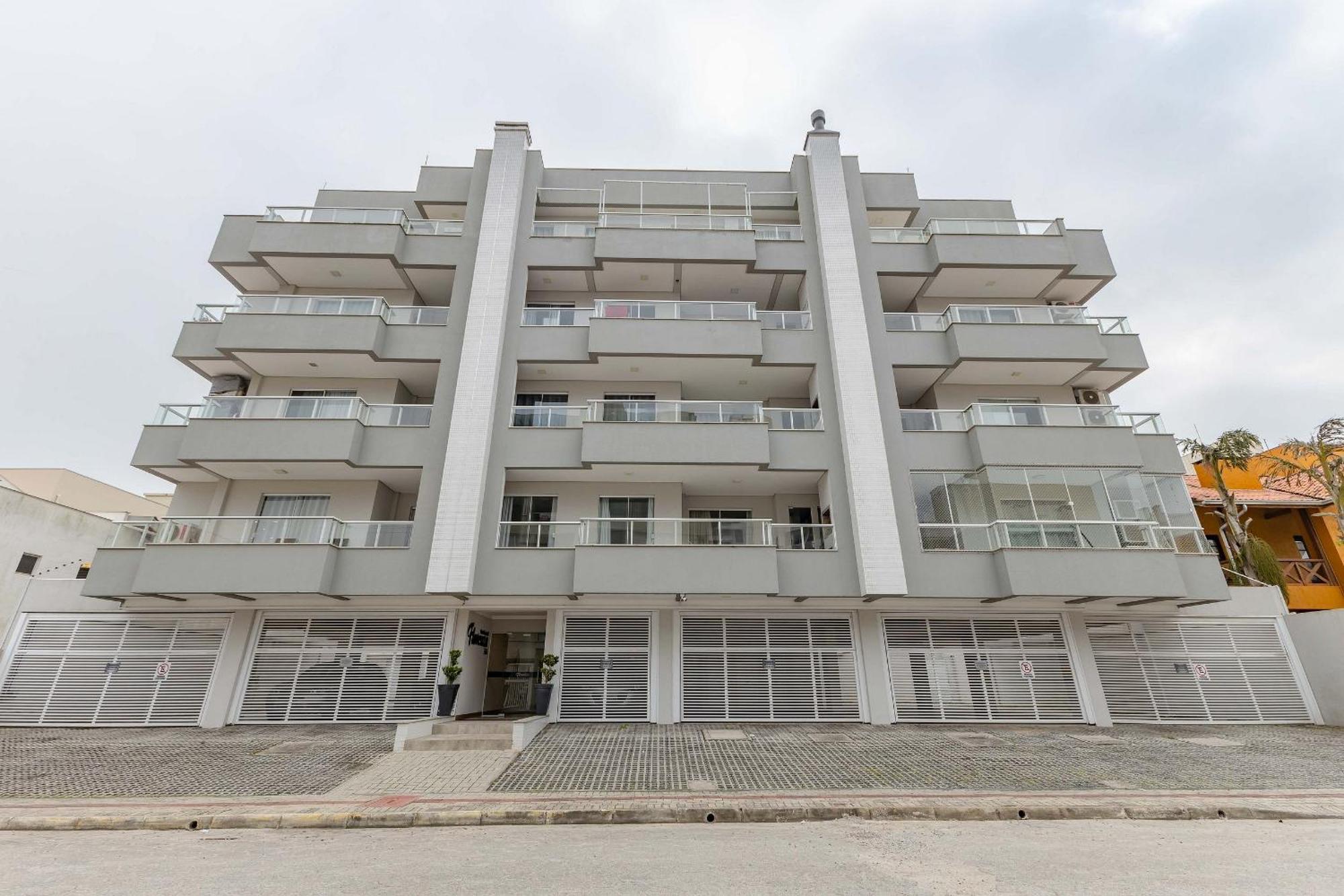 Excelente Apartamento A 2 Minutos Da Praia De Bombas ボンビーニャス エクステリア 写真